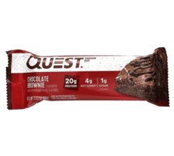 Quest chocolate brownie protein bar with nutritional information on packaging.