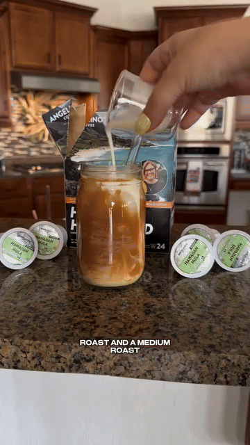 Illustration of a green cup with sparkles around it.