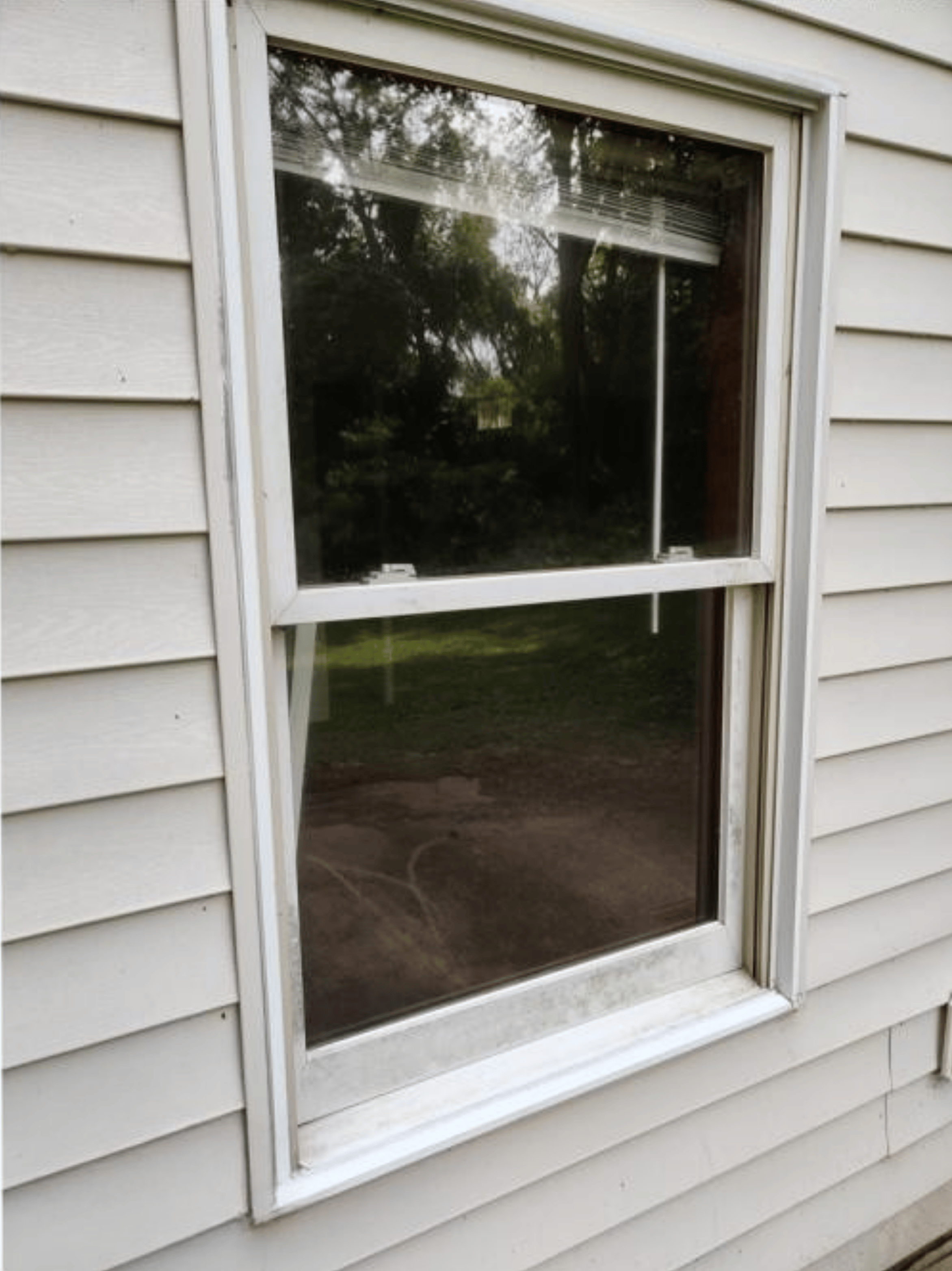 Trusted window washing professionals near Cartersville GA – clean dirty or foggy windows with local, affordable service by exterior cleaning experts