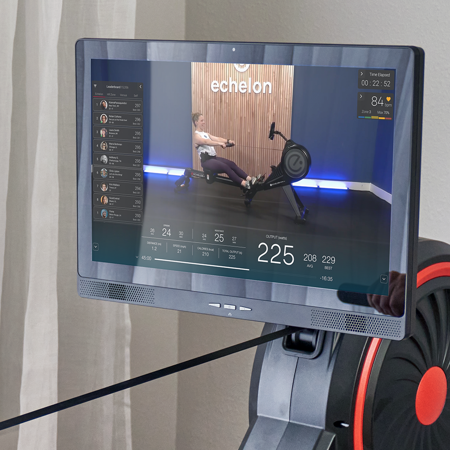 Screen displaying a rowing exercise session with performance metrics.