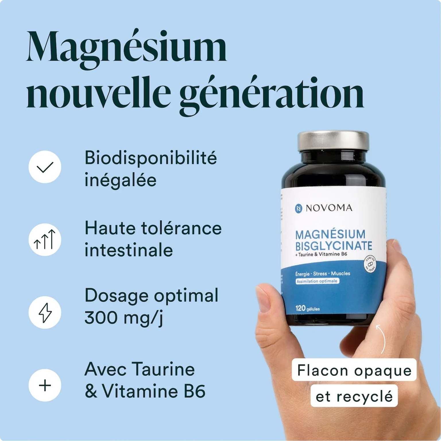A hand holds a bottle of Novoma Magnesium Bisglycinate supplements against a light blue background with French text.