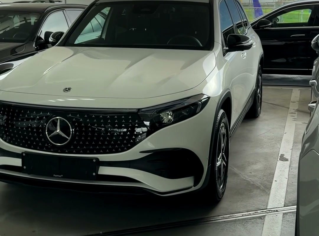 Mercedes-Benz EQB