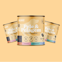 Three cylindrical cans of 'Pele & Pelagem' pet supplement against a light orange background.