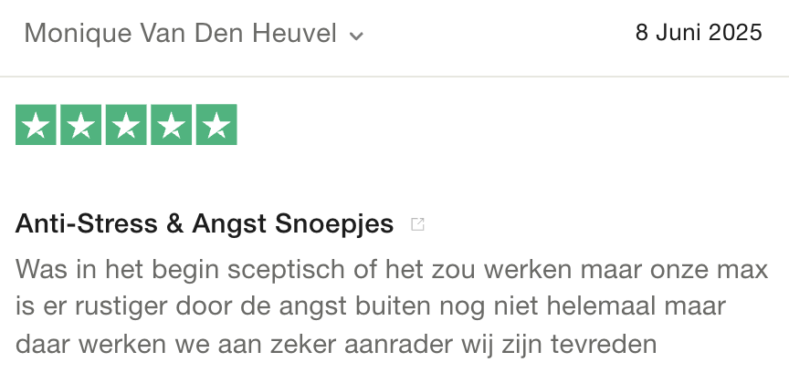 Review with five stars and text in Dutch about anti-stress candy.