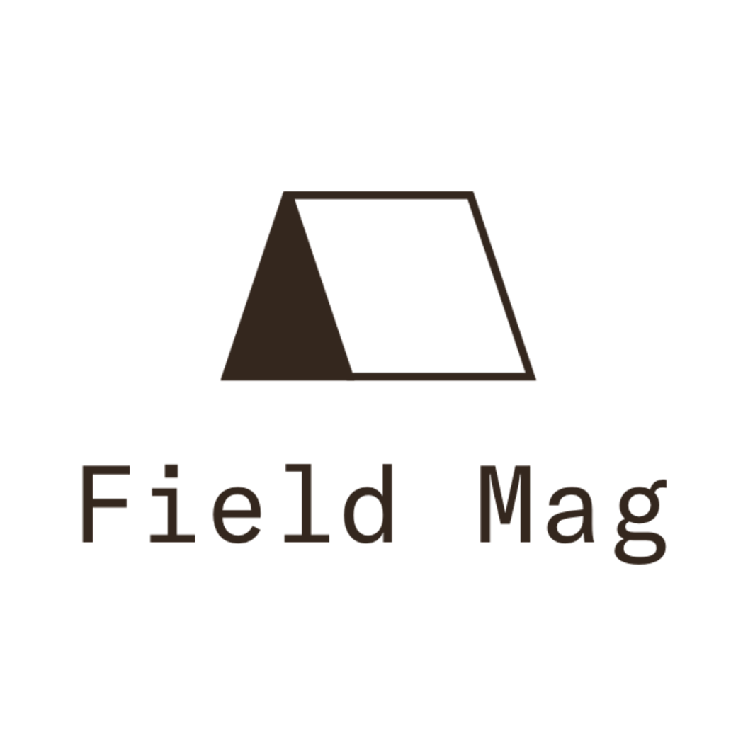 Logo with a tent icon and the text 'Field Mag' below.