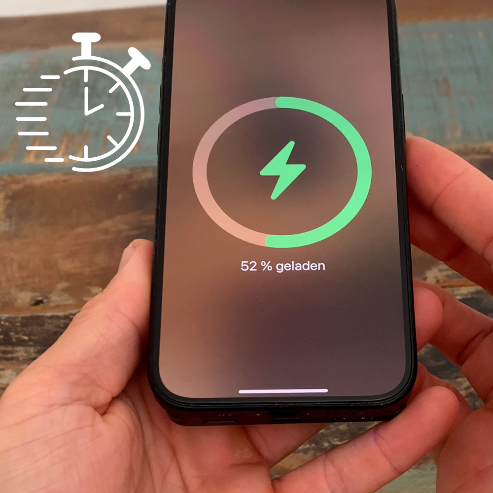 Smartphone screen showing 52% battery charge with a charging symbol.