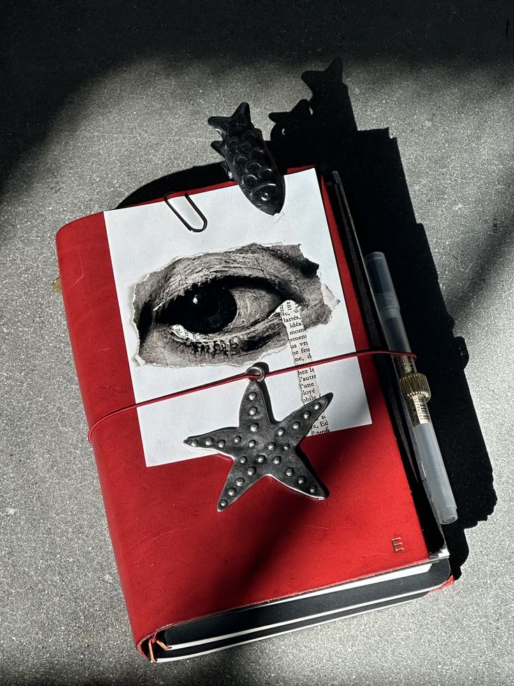 Refillable modular Momento journal that stays with you