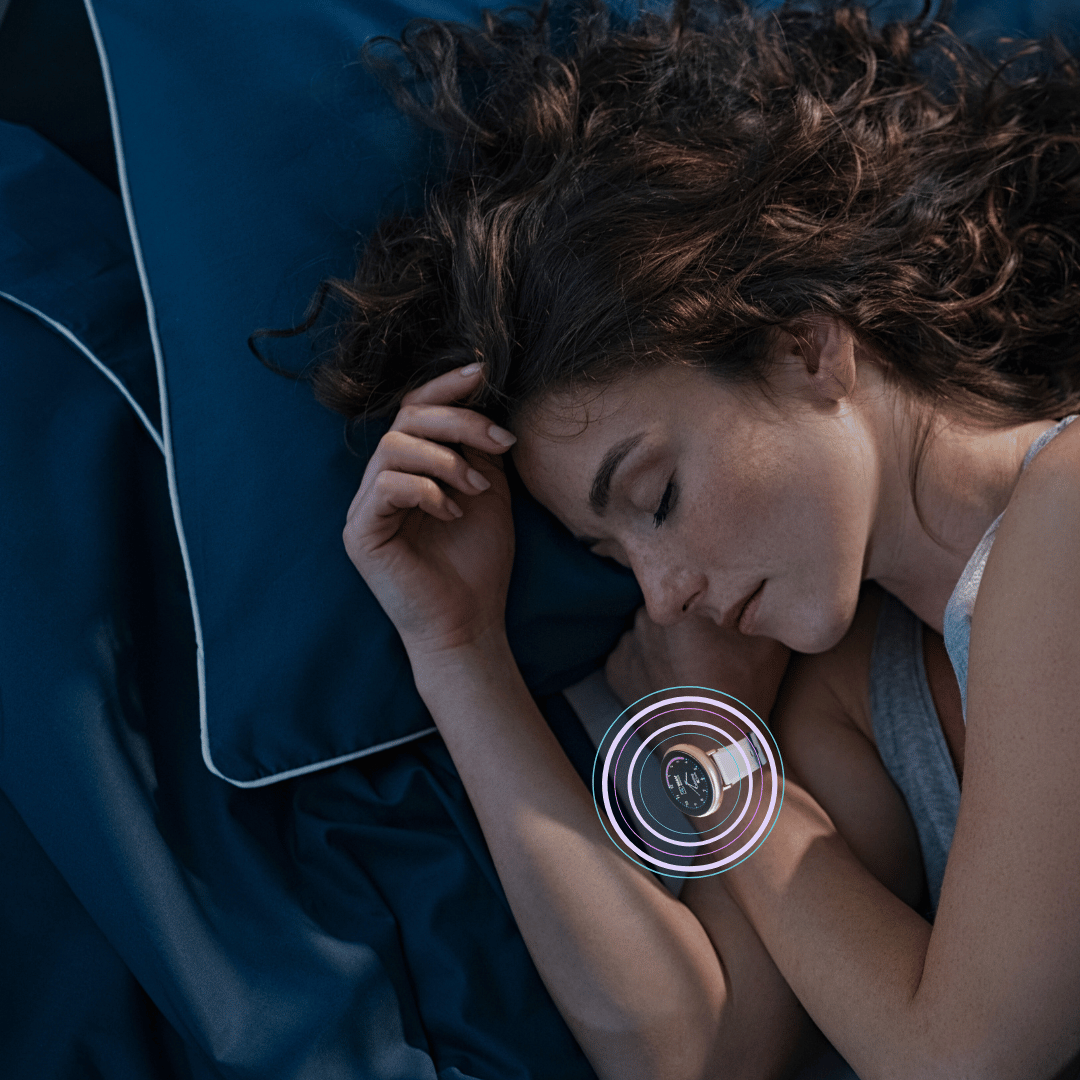 Woman sleeping while wearing Pryxo™