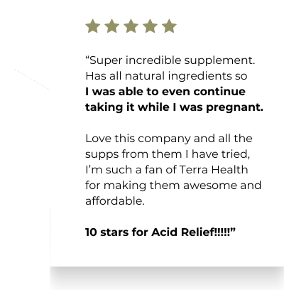 Testimonial with five stars praising a supplement for natural ingredients and effectiveness during pregnancy.