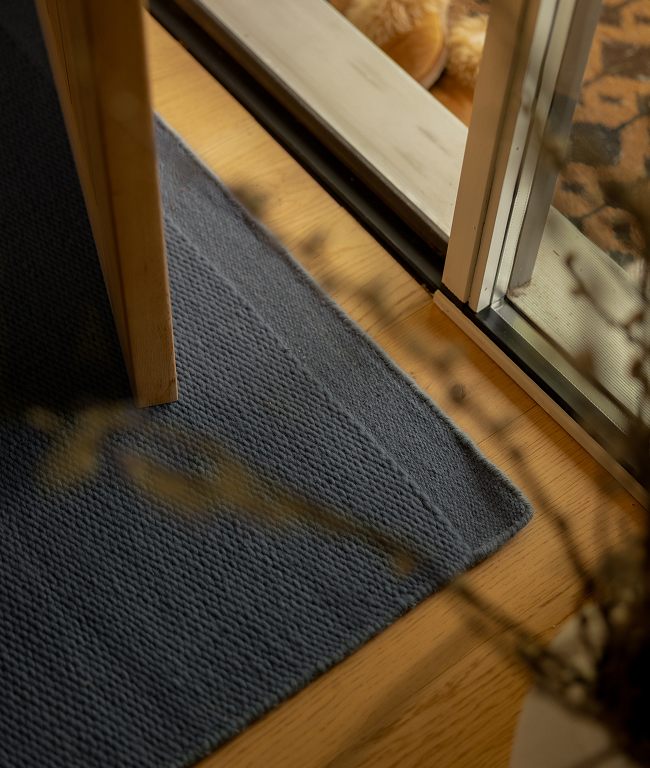 Seaside blue rug on the floor