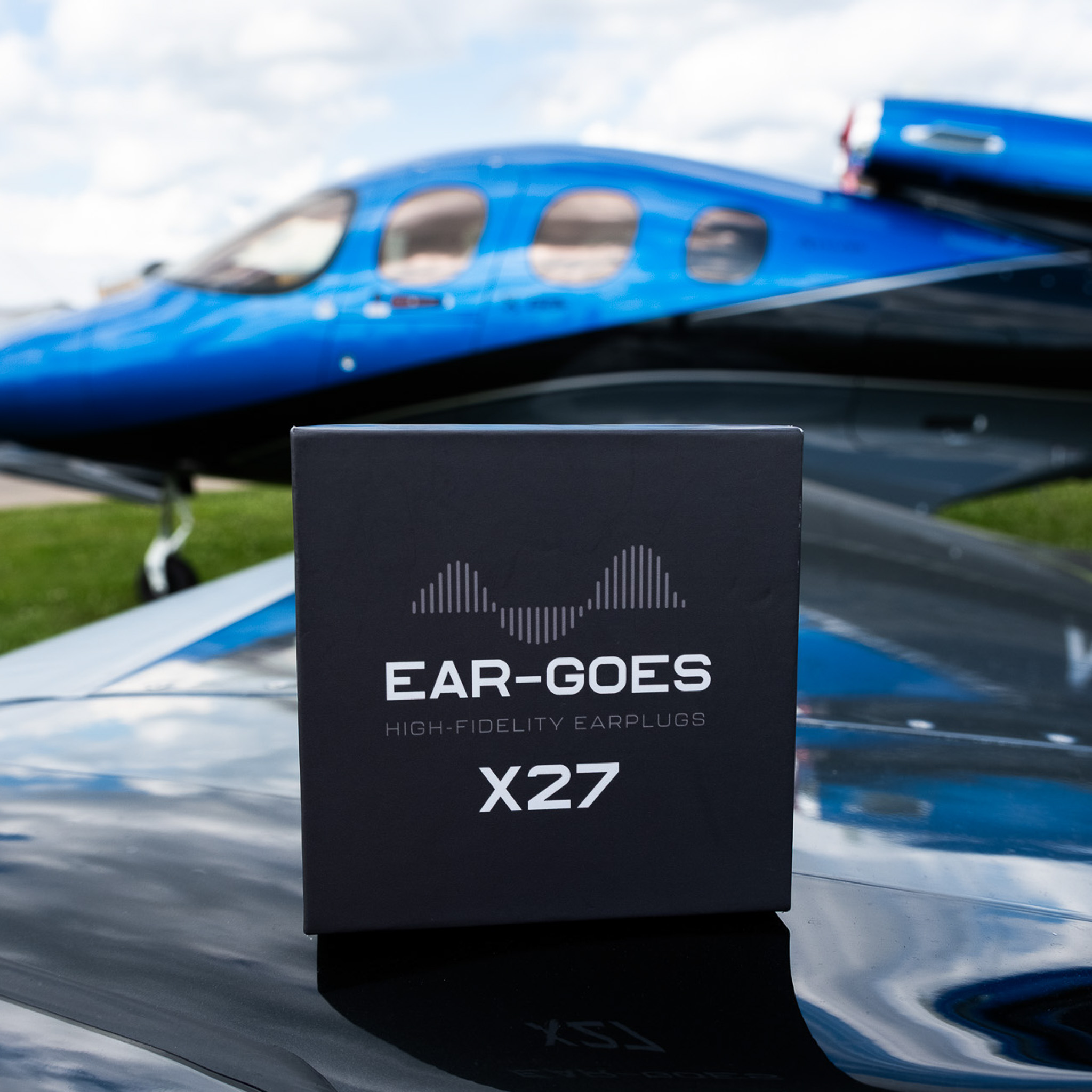 Ear-Goes X27 high-fidelity earplugs for aviation with a Cirrus Vision Jet. 