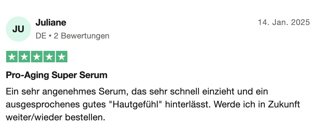 A product review with five-star rating for a serum, written in German.