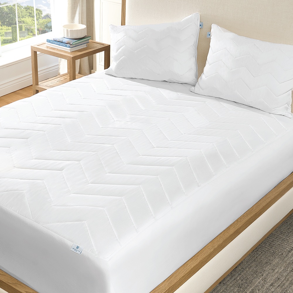 Wamsutta Supreme Comfort Cool and Dry Mattress Protector